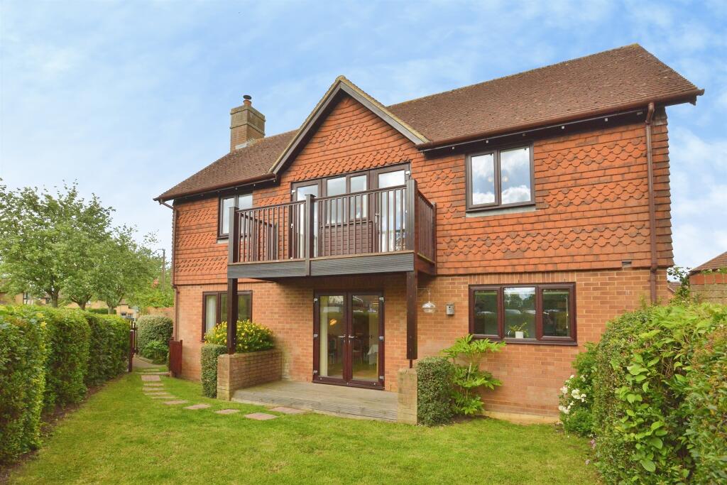 Main image of property: Gaddesden Crescent, Wavendon Gate, MILTON KEYNES