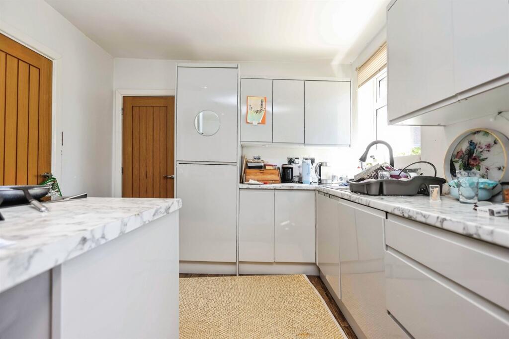 Lunt Grove, Quinton, Birmingham photo 5