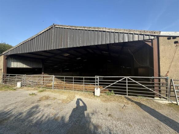 STORE SHEDS