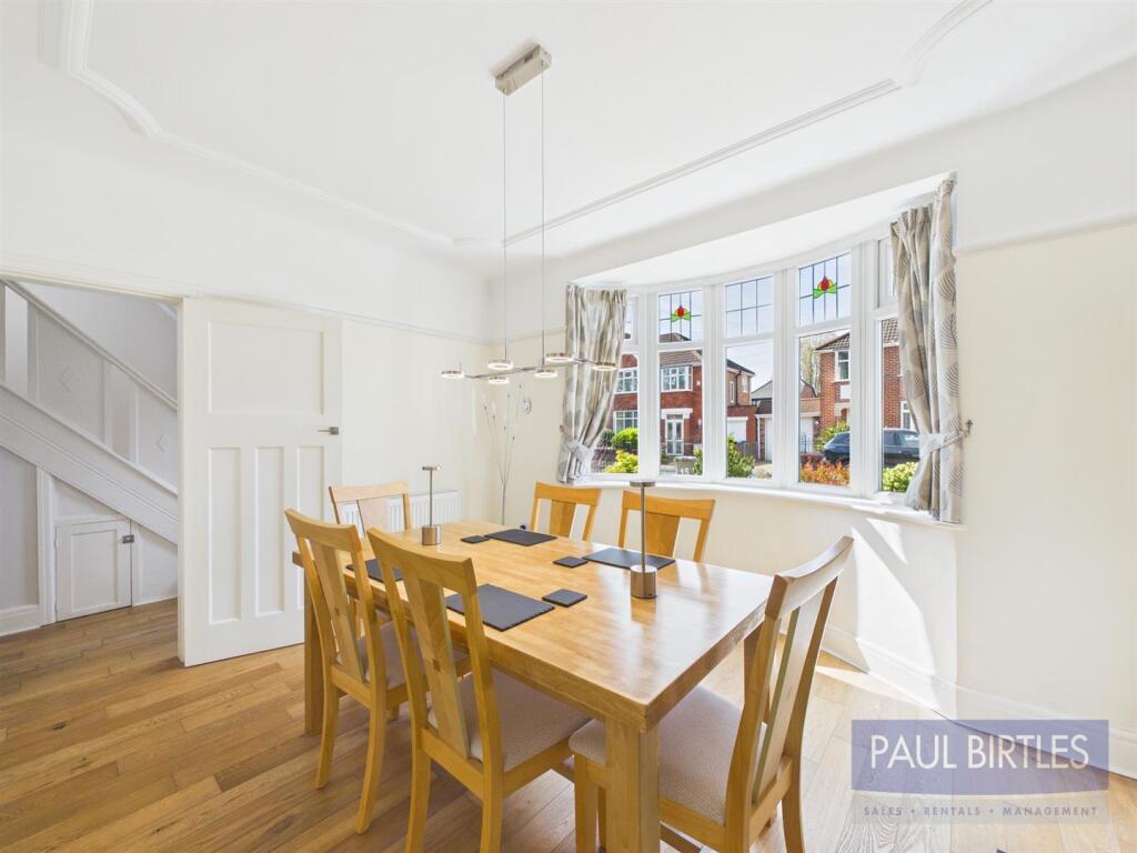 Cressingham Road, Stretford, Manchester, M32 9DN – další