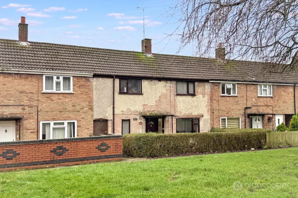 3-bed terraced on Queen Elizabeth Road, Nuneaton, CV10 9BA, £158,000