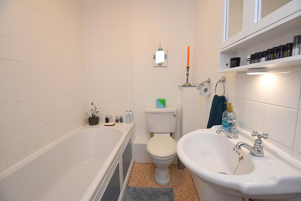 Additional image 11 of Shadwell Court, Wincanton, Somerset, BA9