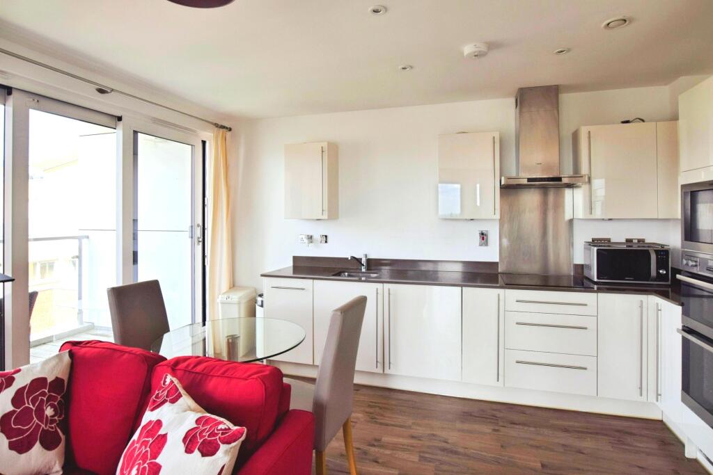 Apartment in St Albans - View 2