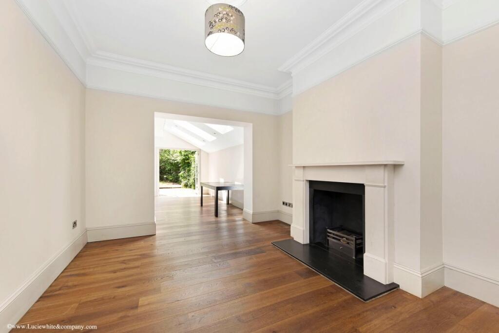 House in London - View 4