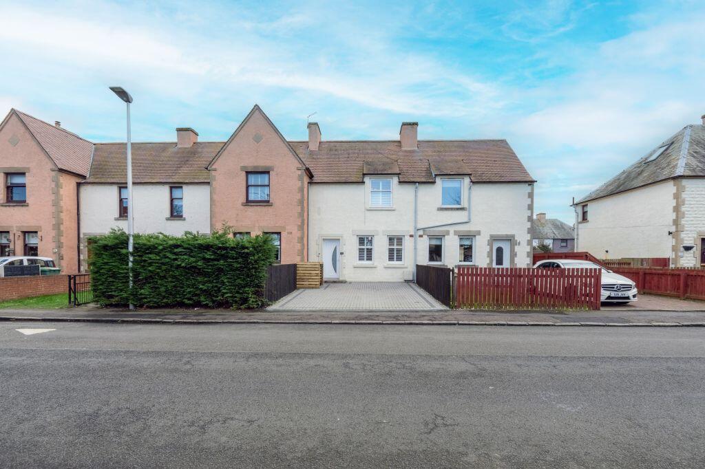 Main image of property: 28 North Seton Park, Port Seton, EH32 0AH