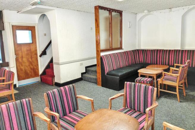 Abercarn Constitutional Club, Station Yd, Bridge Street, Abercarn, Newport, NP11 4SE