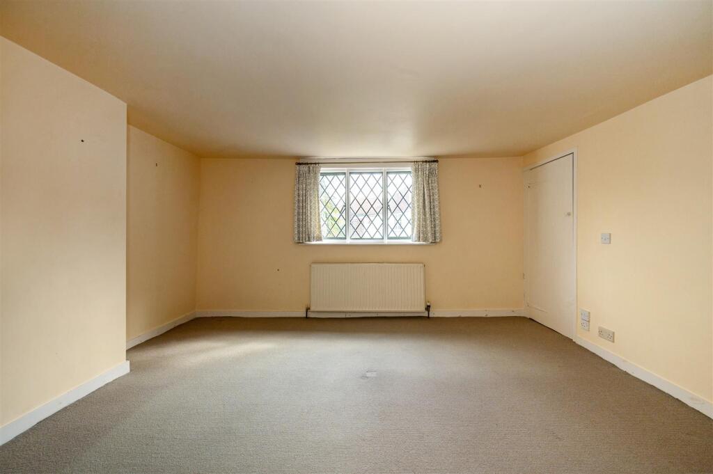 House in Portsmouth - View 5