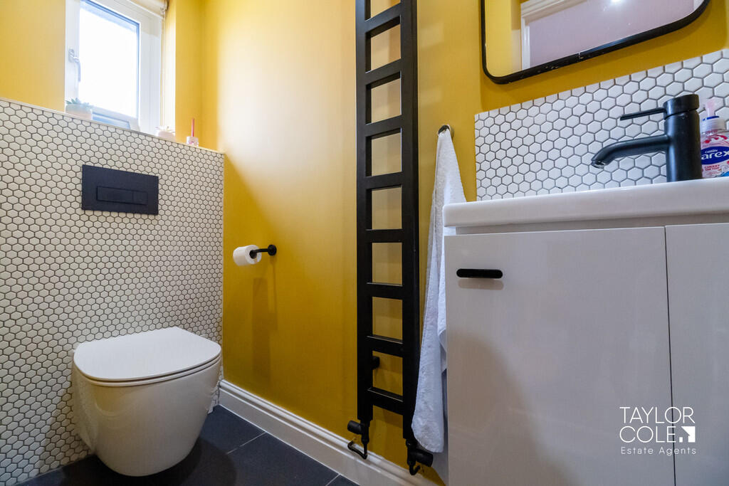 Additional image 20 of Shannon, Belgrave