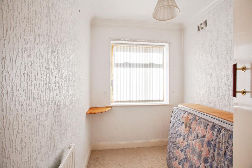 House in Wakefield, West Yorkshire - View 5