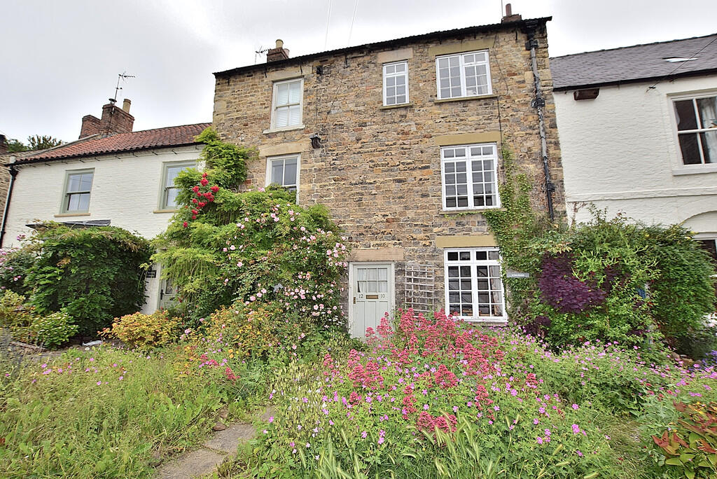Main image of property: The Green, Richmond