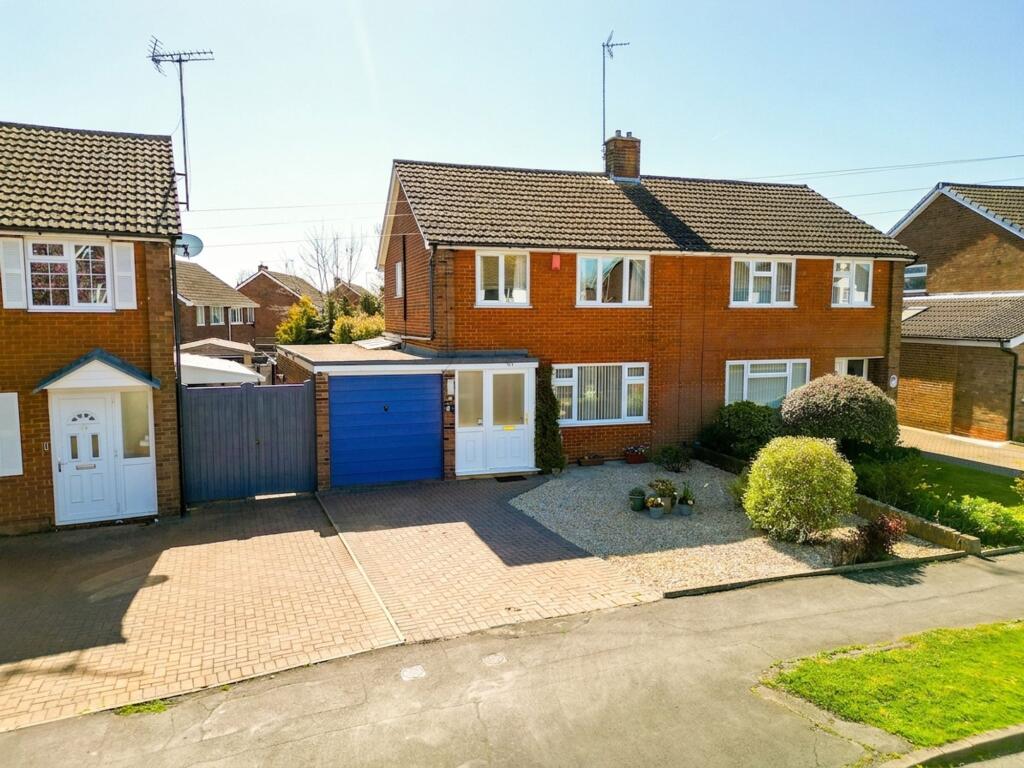 Main image of property: Welbeck Avenue, Aylesbury, HP21