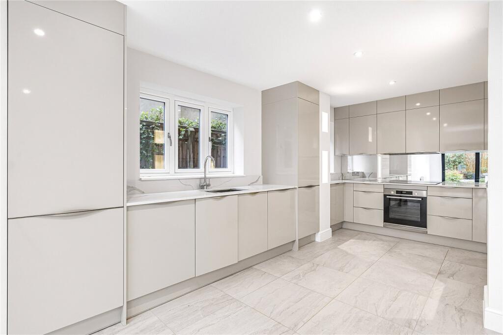 Main image of property: HOLYOAKE ROAD, HEADINGTON, OX3