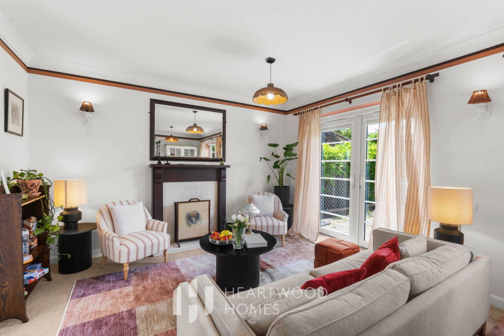 House in Radlett, Aldenham - More
