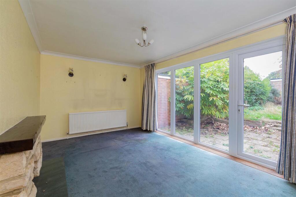 Aldebury Road, Maidenhead - View 6