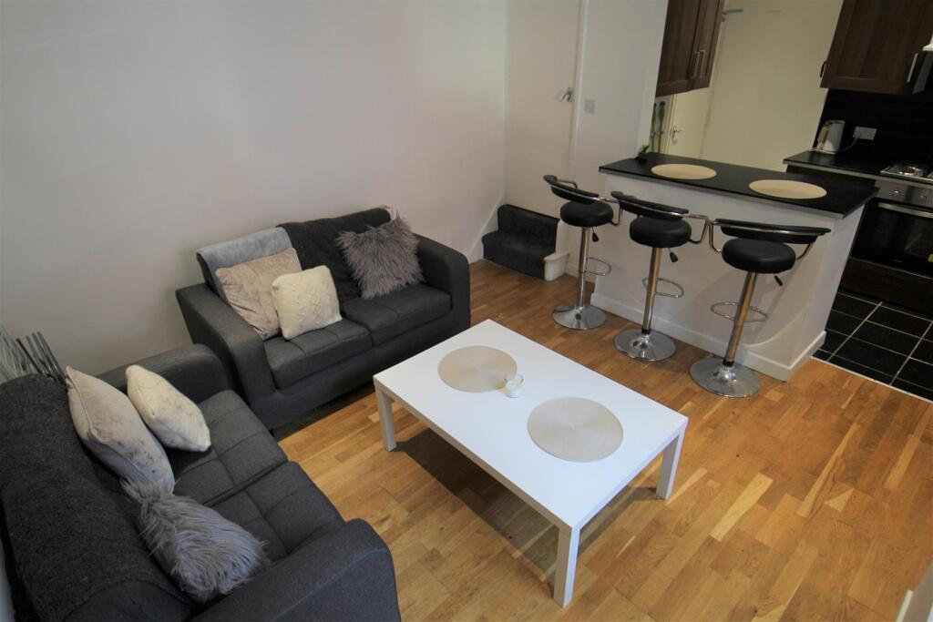 House in Leeds - View 3