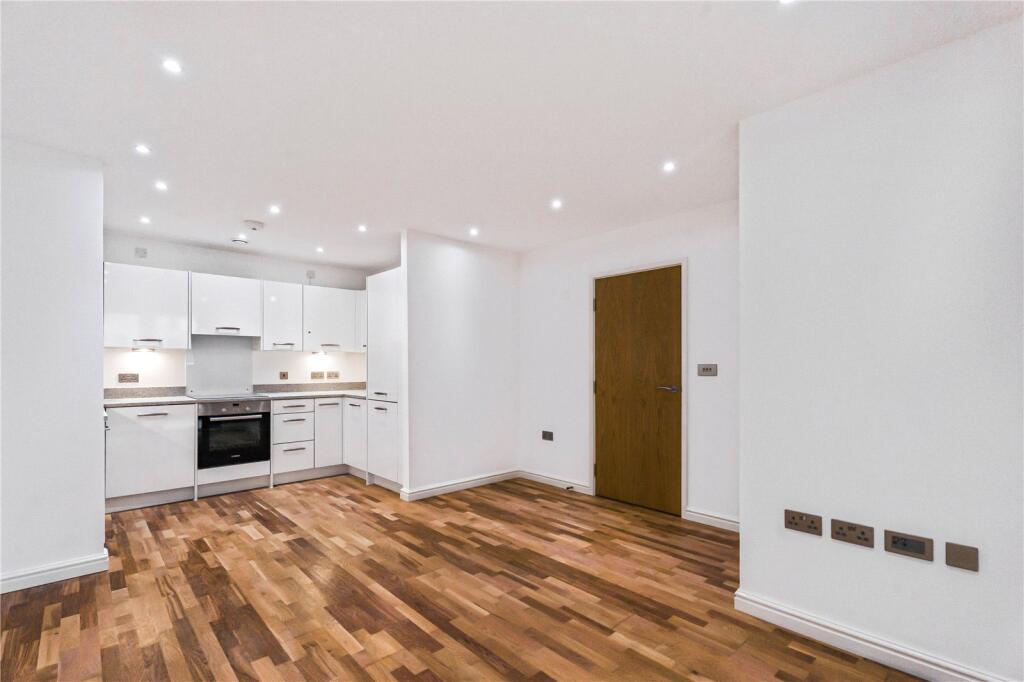 Apartment in London - View 4