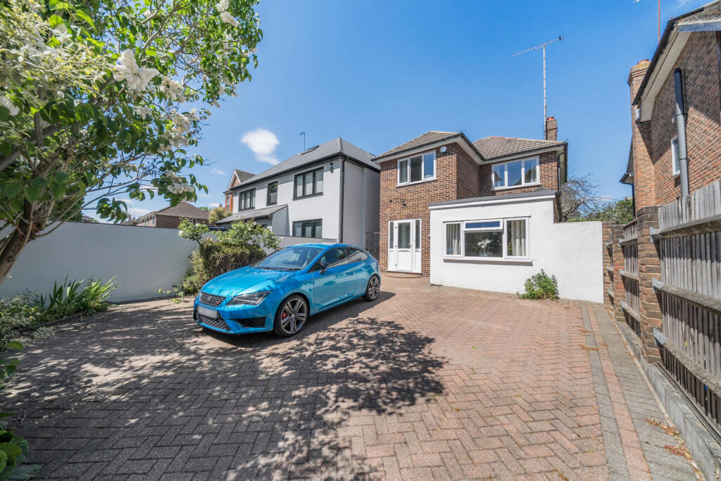 Main image of property: Avenue Road, Erith