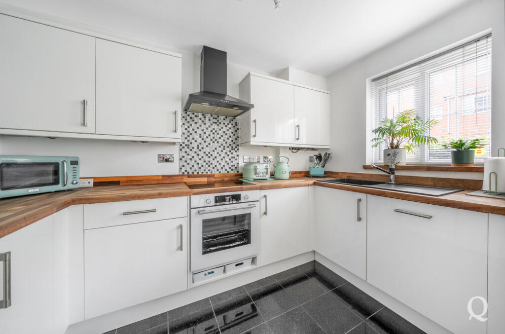 Main image of property: Peony Crescent, Sittingbourne, ME10