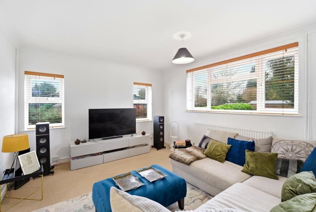 Main image of property: Wren Close, Kimpton, Hitchin, Hertfordshire, SG4