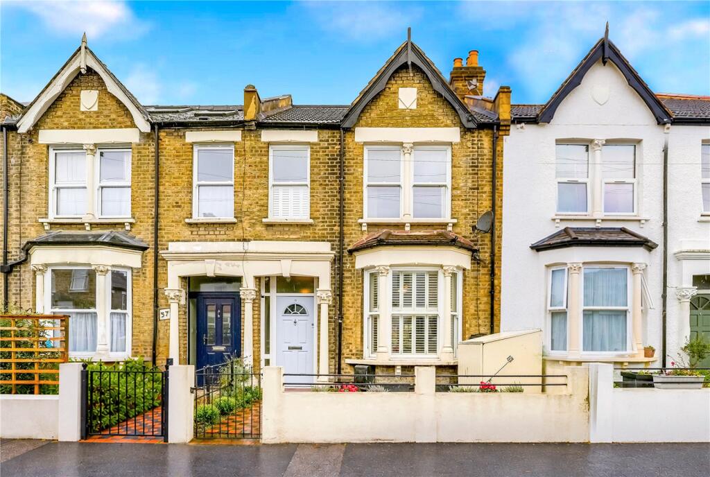 House in London - View 2