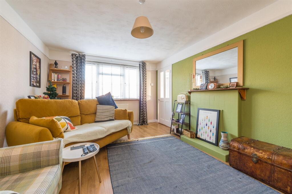St. Andrews Place, Melton, Woodbridge photo 4