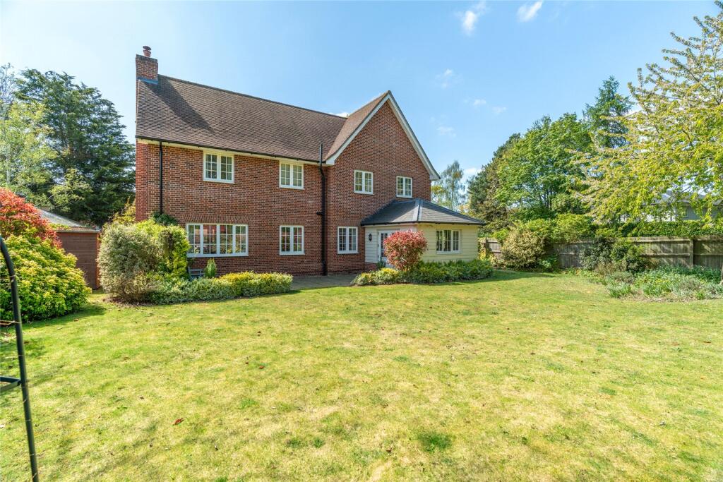 4-bed detached on Amberfield Drive, Ipswich, Suffolk, IP10, £850,000