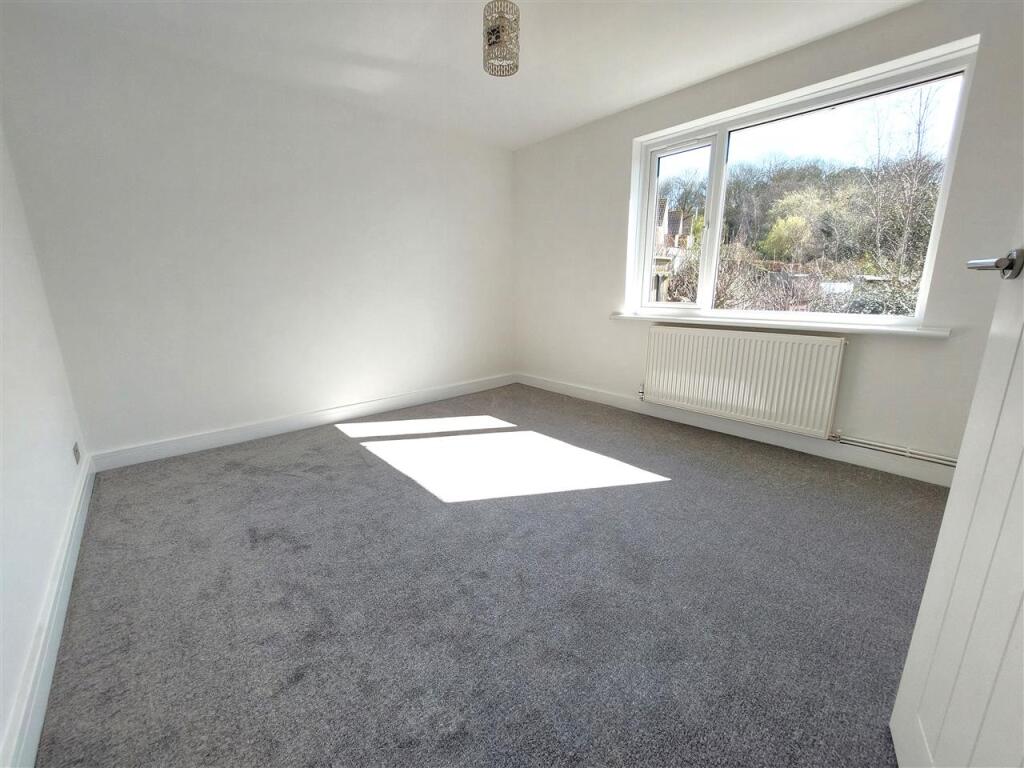 House in Folkestone, St Martin's Plain, Hornstreet - View 5