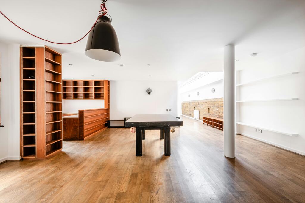 Woodseer St 28 F3 - 18.jpg