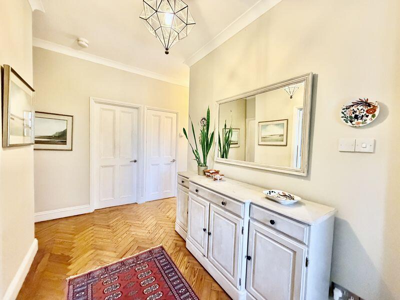 Harvest Hill, Bourne End photo 4