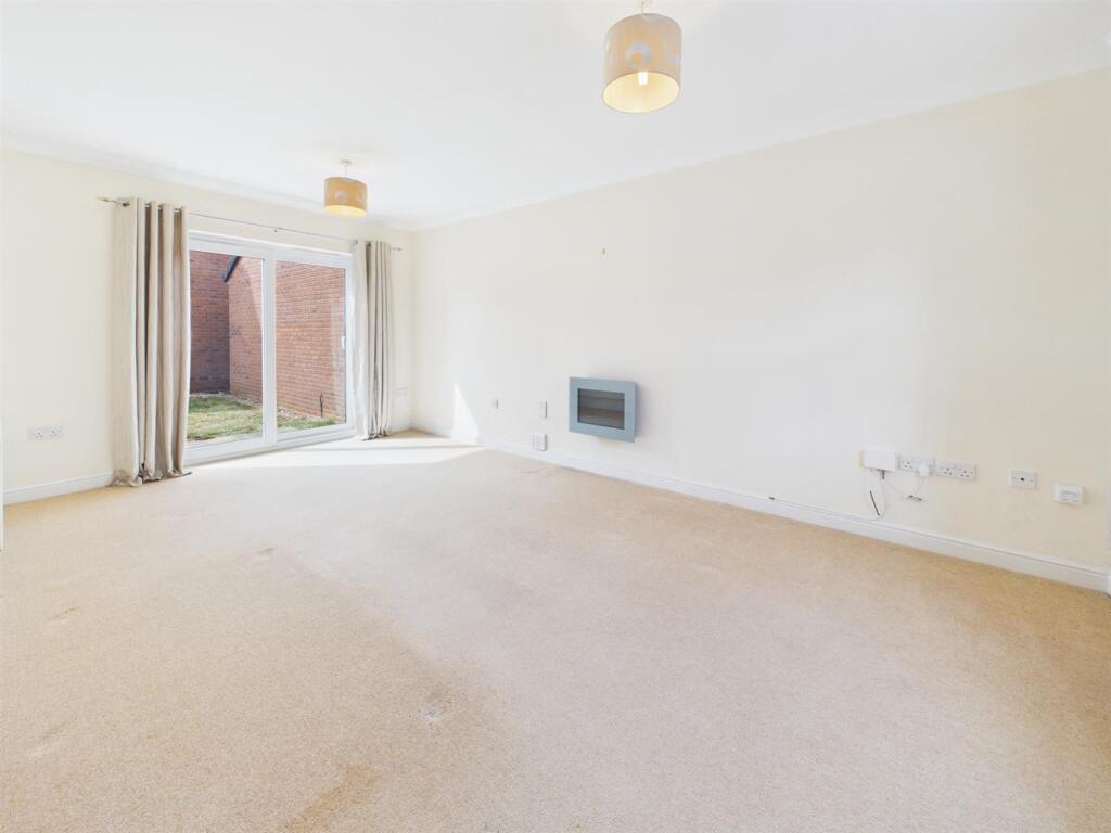 House in Gloucester, Barnwood - View 3