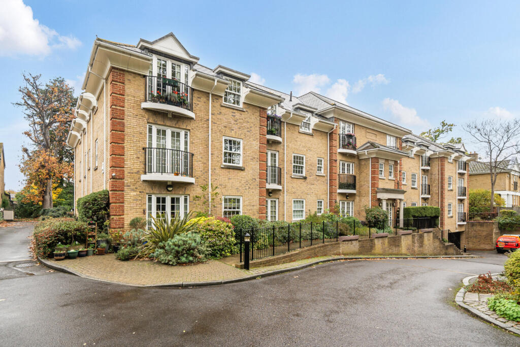Main image of property: Oatlands Avenue, Weybridge, KT13