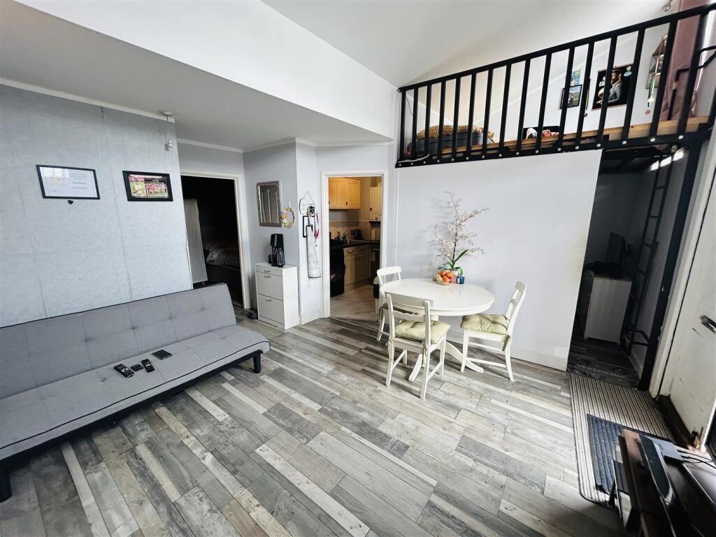 Apartment in Leominster, Herefordshire - View 3