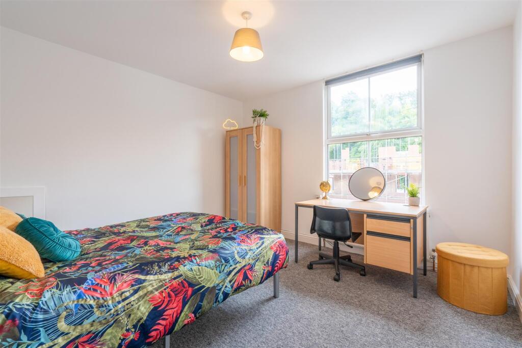 House in Sheffield - View 2