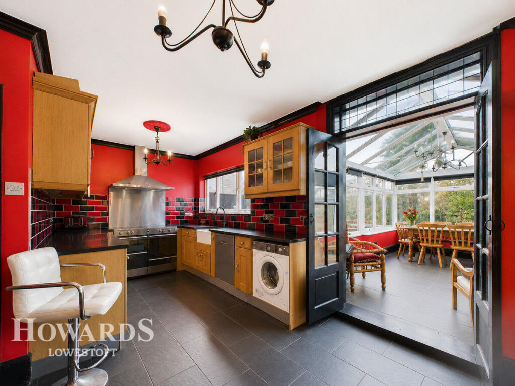 House in East Suffolk, Kirkley, Lowestoft - View 3