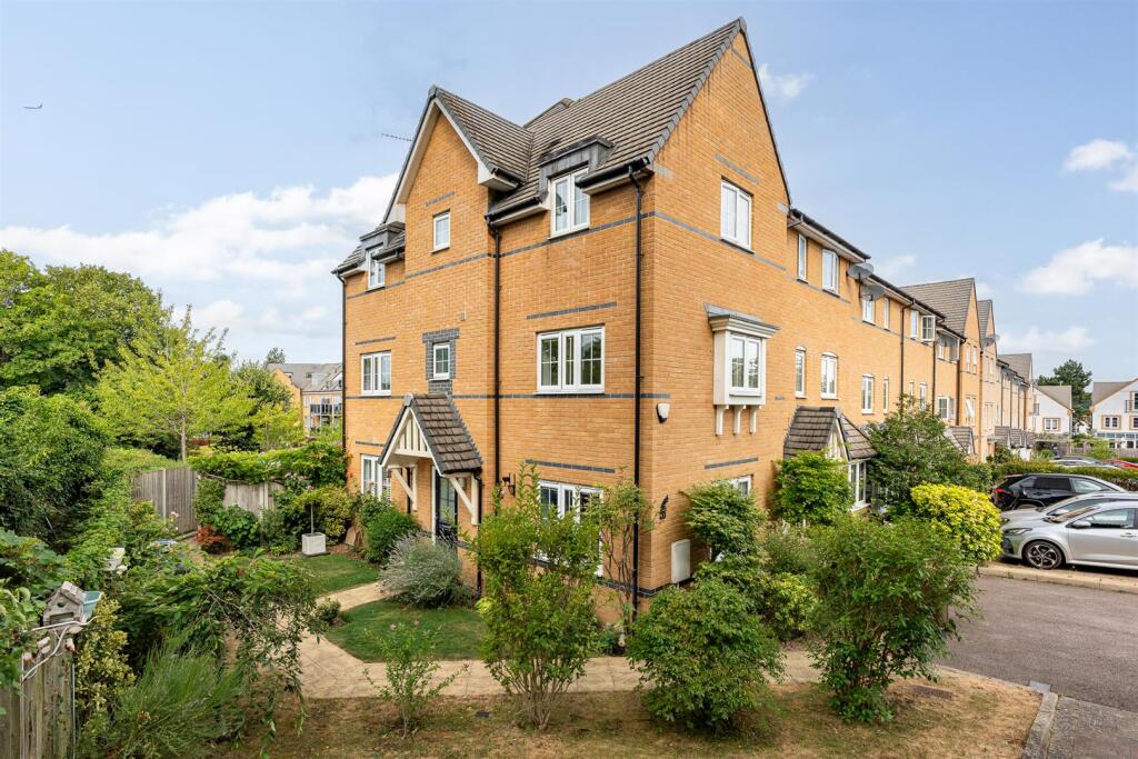 Main image of property: Gallows Way, Hertford