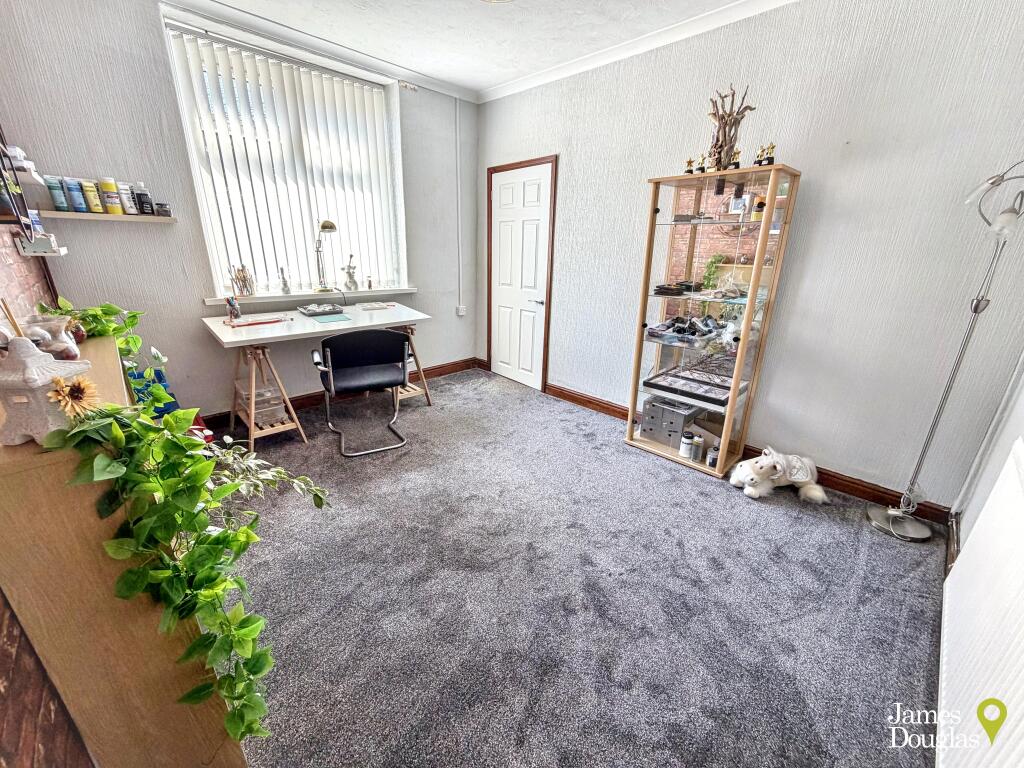 House in Pontypridd, Rhondda Cynon Taf - View 4