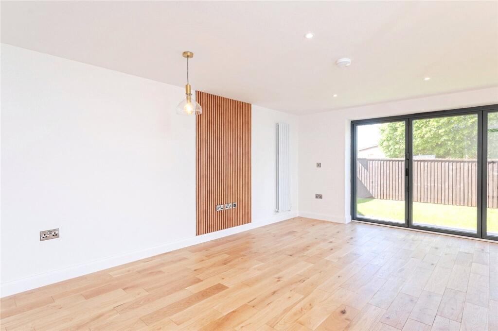 House in Chester, Ellesmere Port - View 4
