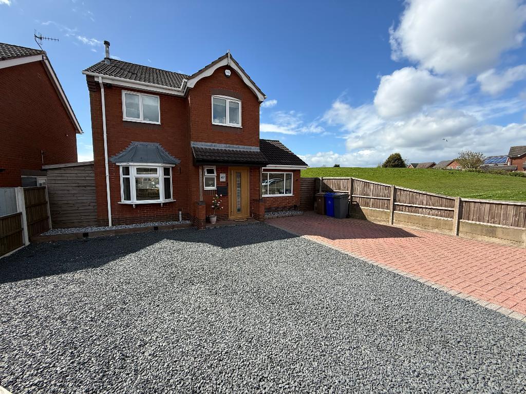 Main image of property: Linnburn Road, Meir Hay, Stoke on Trent, ST3 5RW