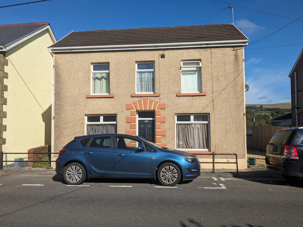Main image of property: Cwmamman Road, Glanamman, SA18 2AN