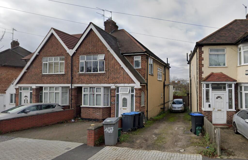 Main image of property: 107 Cairnfield Avenue, Neasden, London, NW2