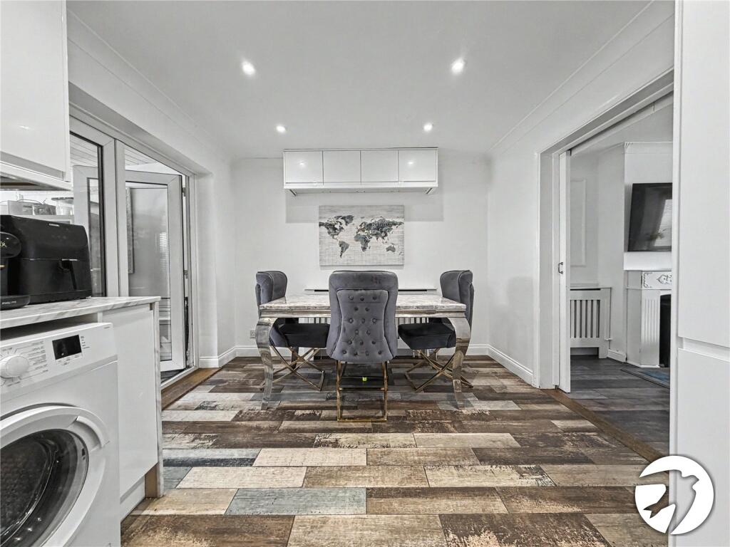 House in Chatham, Upper Luton - View 5