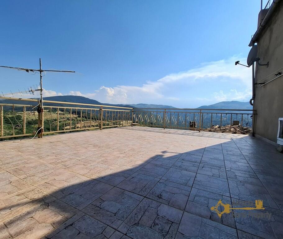 Main image of property: Carunchio, Chieti, Abruzzo