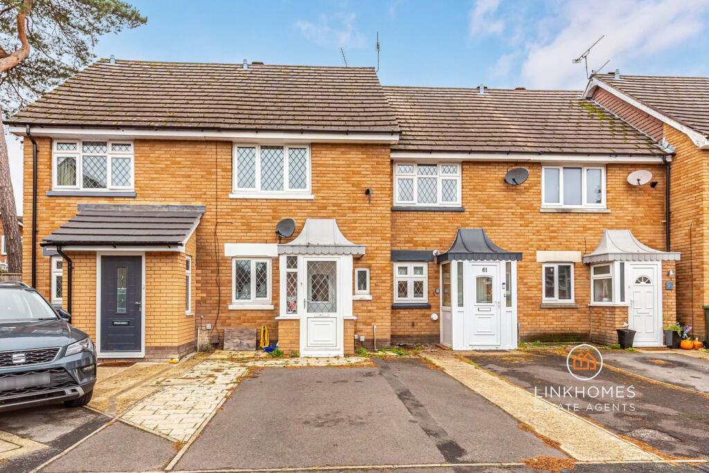 2-bed terraced on Goldfinch Road, Poole, BH17, £275,000