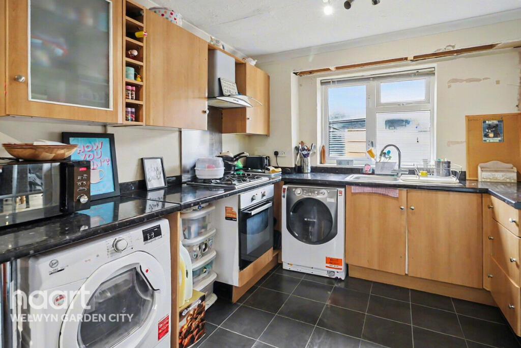 Additional image 7 of Ryelands, Welwyn Garden City