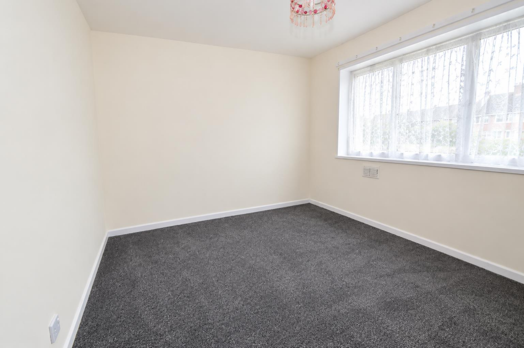 Apartment in Wakefield - View 5