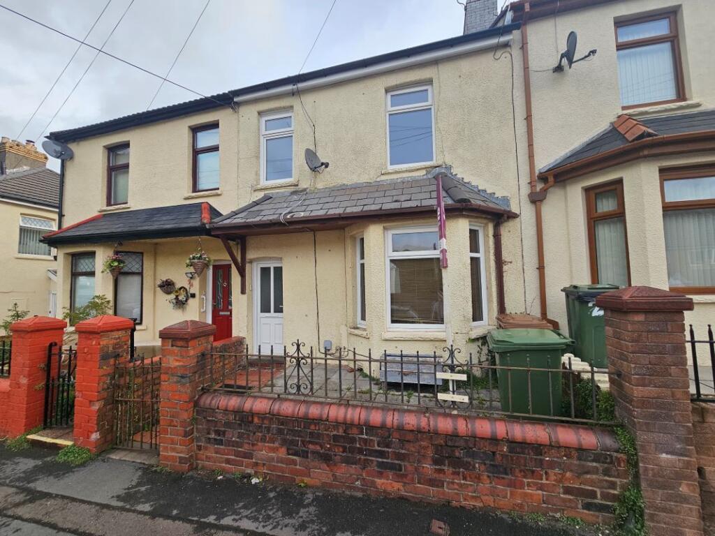 Main image of property: 22 Woodward Road, Cross Keys, Newport, Caerphilly County Borough, NP11 7BR
