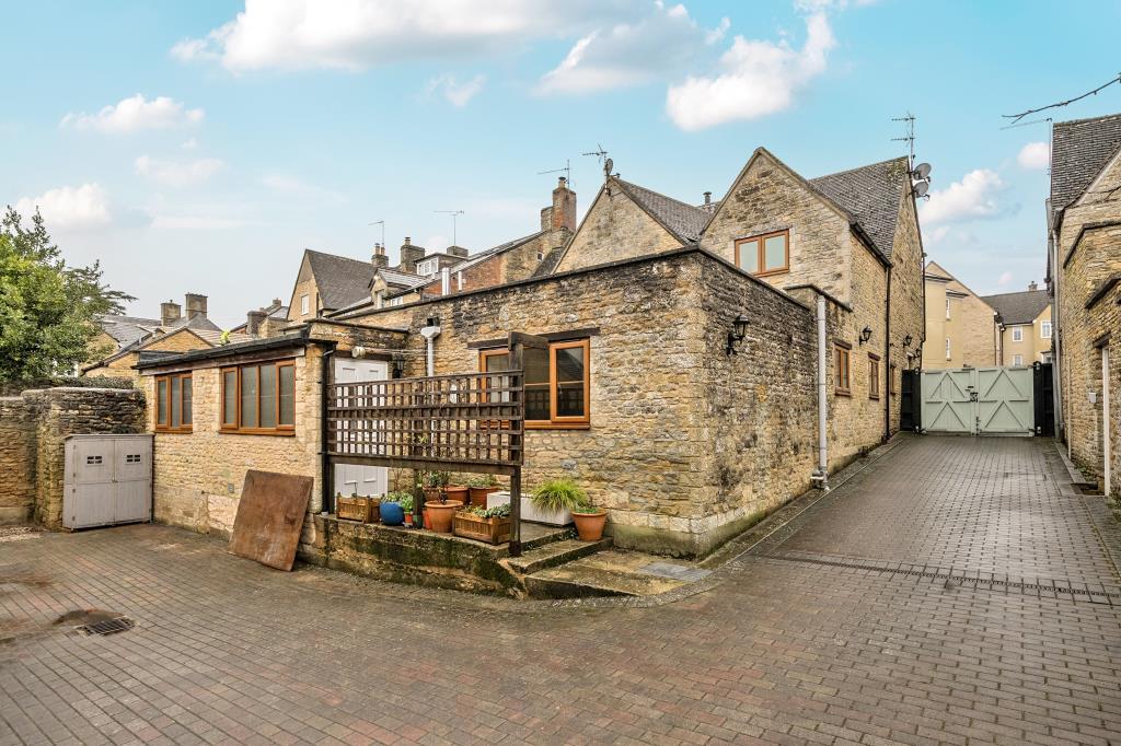 Main image of property: West Street, Chipping Norton, OX7