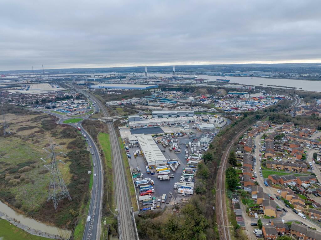 Purfleet-133.jpg