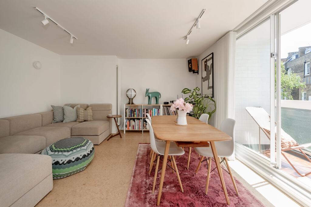 Apartment in London, City of Westminster - View 3