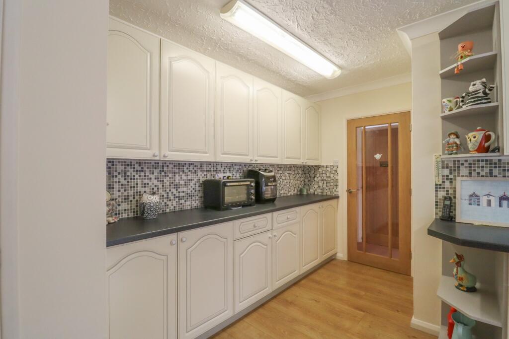 Bracken Road, South Wootton photo 4